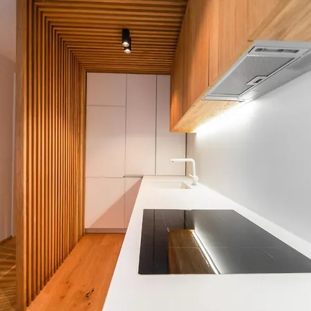 アパート Bor In Bor Luxury With Sauna & Garden - *
