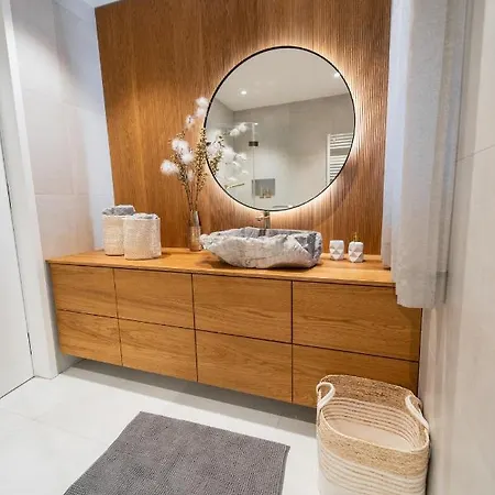 Bor In Bor Luxury With Sauna & Garden - アパート